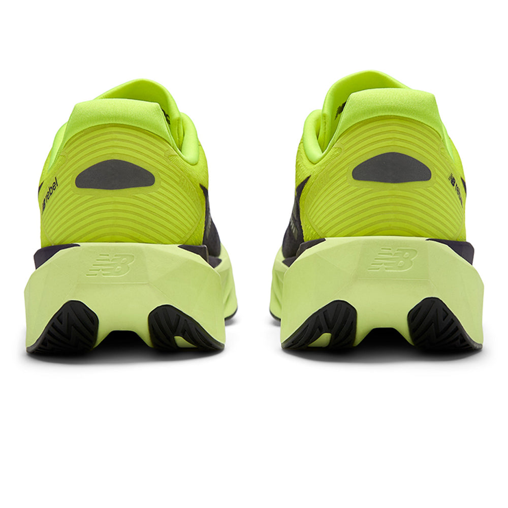 NEW BALANCE FuelCell Rebel v5 รองเท้าวิ่งผู้ชาย