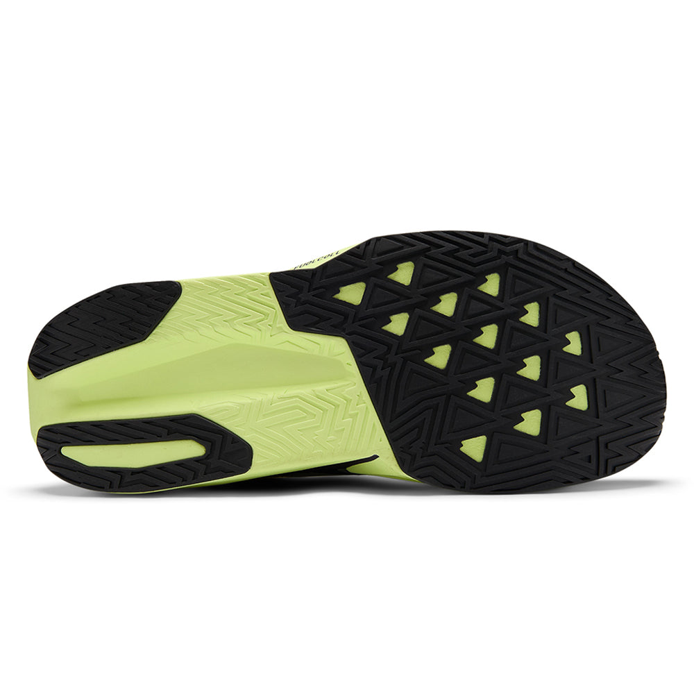 NEW BALANCE FuelCell Rebel v5 รองเท้าวิ่งผู้ชาย