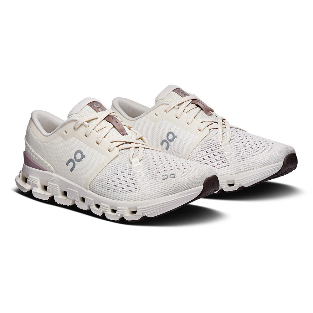 ON RUNNING Cloud X 4 รองเท้าออกกำลังกายผู้หญิง