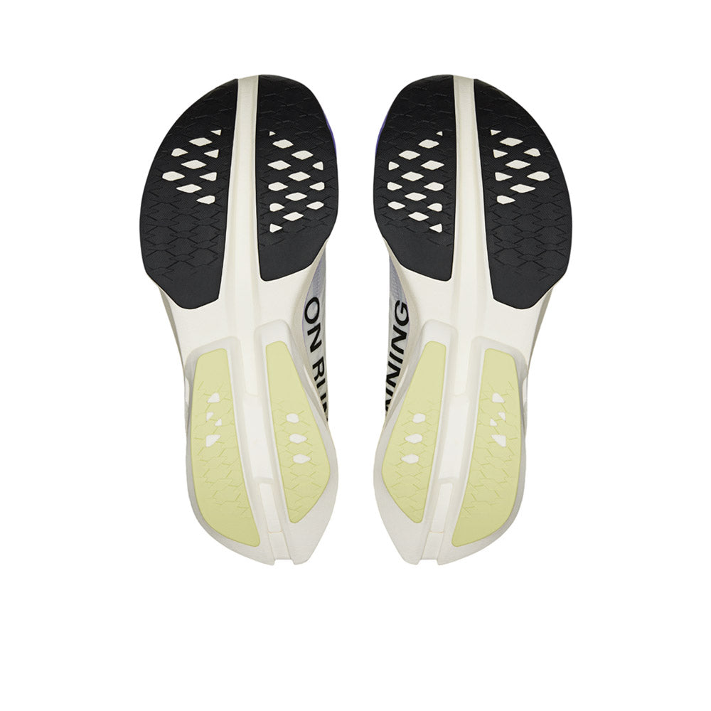 ON RUNNING Cloudboom Strike รองเท้าวิ่งผู้หญิง